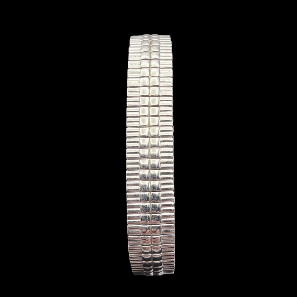 The Unbranded Brand silver tone